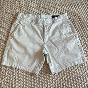 Vineyard Vines Cream Breaker Shorts
6.5 inch